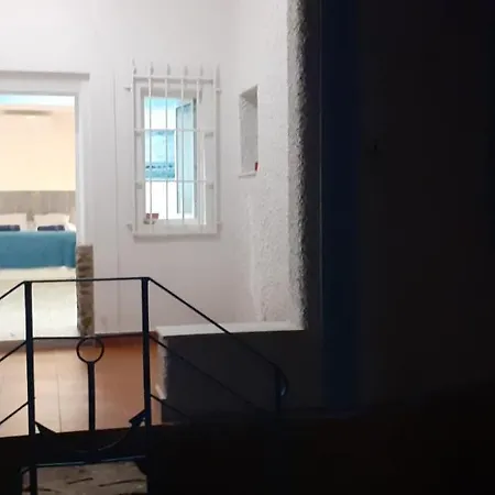 La Casa De Yiyi * San José